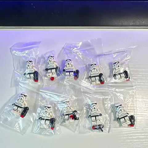 LEGO 2015 Star Wars Toys R Us Giveaway Stormtrooper Minifigure Lot (10)