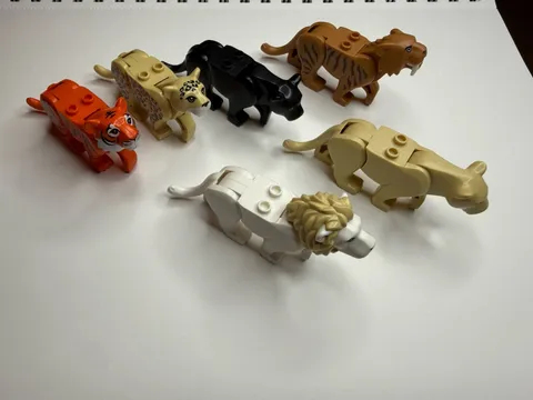 Lego Animal Big Cat Large Lot Of 6 All Unique Panther Sabertooth Leopard Tiger