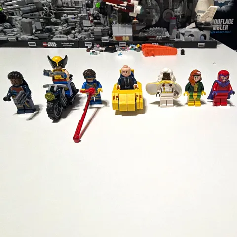 LEGO Marvel Minifigures Lot: Magneto Storm Cyclops, Bishop, Professor X, Rogue