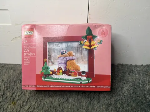 LEGO Limited Edition Christmas Picture Frame ~ 40702 ~ Brand New Sealed 209 pcs
