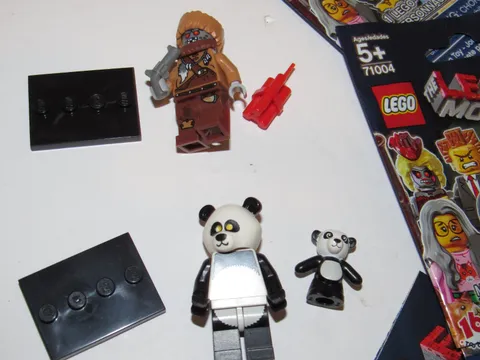 The LEGO Movie Wiley Fusebot + Panda Guy Minifigure 71004 Collectible Blind Bag