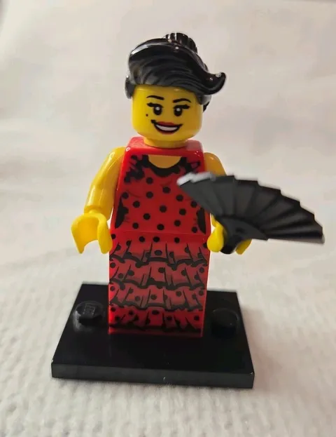 LEGO Collectible Minifigures Series 6 Flamenco Dancer Complete