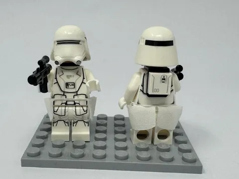 Lot of 2 Lego Star Wars First Order Snowtrooper 75202 Minifigure Blaster Apron