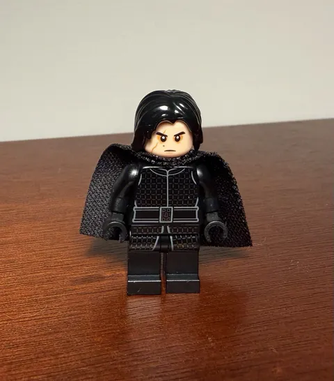 LEGO Star Wars Kylo Ren Minifigure with Cape SW0859