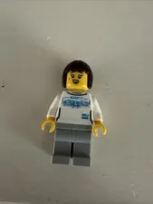 LEGO BUGATTI CENTODIECI SPEED CHAMPION MINIFIGURE WITH FREE SHIPPING