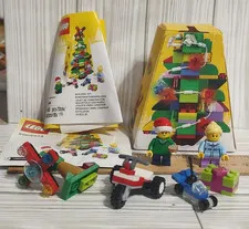 LEGO 5004934 HOLIDAY CHRISTMAS - SEASONAL Complete w/ Minifigures