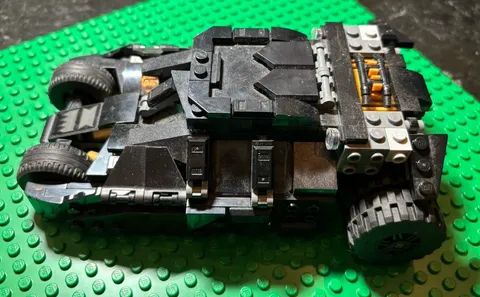 LEGO Super Heroes: Batman Tumbler Vs. Two-Face Joker 76303 No Minifigures!!!