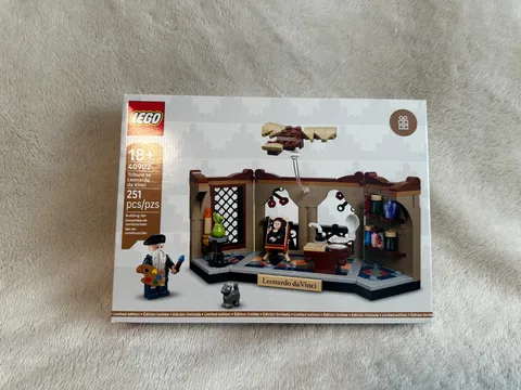 Lego 40902 Tribute to Leonardo da Vinci GWP Limited Edition Art Set - New Sealed
