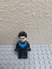 Lego Nightwing Minifigure Minifig DC Super Heroes Batman II 30606 sh0294