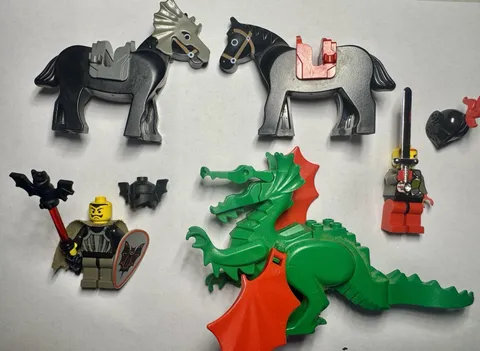 GENUINE LEGO CASTLE - THE BAT LORD, PRINCESS STORM & CLASSIC DRAGON