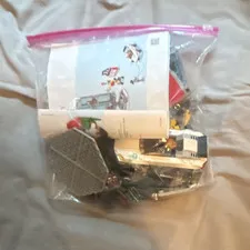 Iron Man Armory w/ Figs and Instructions