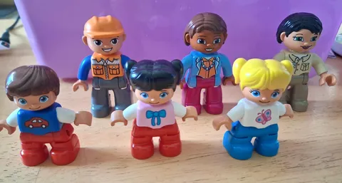 Lego Duplo Lot of 6 Figures
