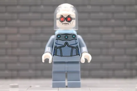 LEGO® Arkham Asylum Minifig sh1082 - Mr. Freeze - Sand Blue Outfit