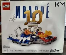 LEGO Editions Kylian MBappe Soccer Highlights Set 43013 490 Pcs