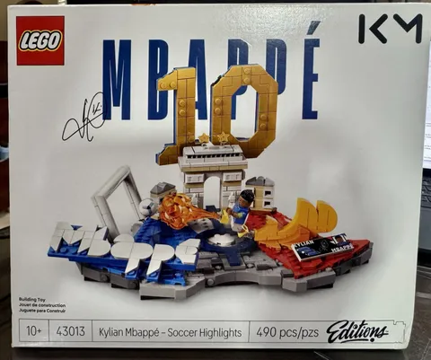 LEGO Editions Kylian MBappe Soccer Highlights Set 43013 490 Pcs