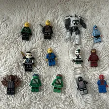 LEGO Minifigures Lot of 13 Assorted Characters Plastic Minifigure Figures