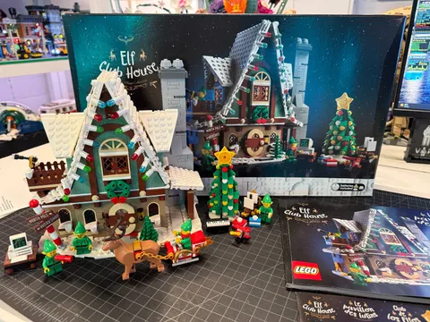 LEGO Icons: Elf Club House (10275) 99% Complete + Box + Instructions.