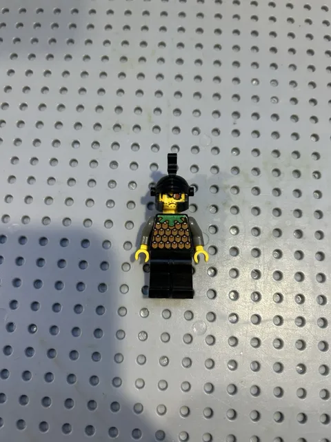 Lego Minifigure - Gilbert the Bad Black Dragon Helmet Horns - cas043 Incomplete