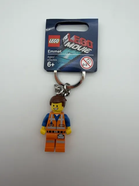 LEGO The Lego Movie Emmet Keychain Minifigure Dual Face  850894 New With Tag