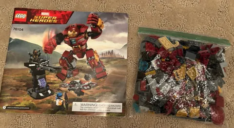 LEGO Marvel: The Hulkbuster Smash-Up (76104) set build only mech No Figs!