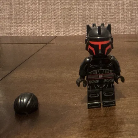 LEGO Star Wars Black Armored Minifigure w/ Removable Helmet Red Markings Hair