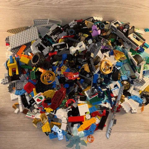 Bulk Lego Lot Star Wars, Ninjago, City, Etc - 6 Lbs