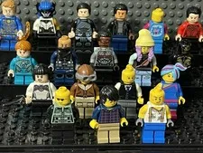 LEGO Minifigures Lot of 18 Great Condition Clean Assorted Mixed Figures