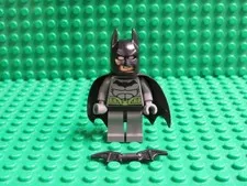 Lego DC Super Heroes Minifigure Batman Dark Bluish Gray Suit 76012 Gold Belt C27