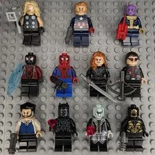 Lego Marvel Super Heroes Minifigures Lot and Accessories