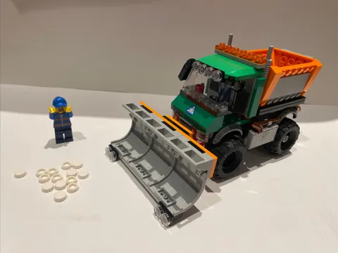 LEGO City 60083 Snowplow Truck 100% Complete w/ Printed Instructions No Box READ