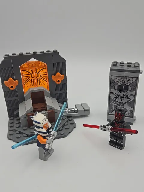 Lego 75310 Star Wars Duel On Mandalore Clean COMPLETE With Minifigures