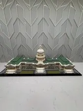 LEGO ARCHITECTURE: United States Capitol Building (21030) - Used, With Book