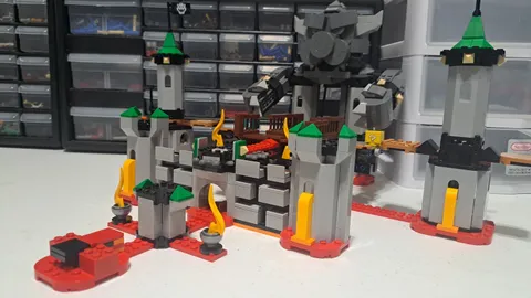 LEGO Super Mario - Bowser's Castle Boss Battle Expansion Set (71369)