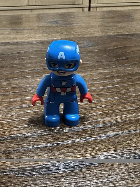 Lego Duplo Figure Captain America blue
