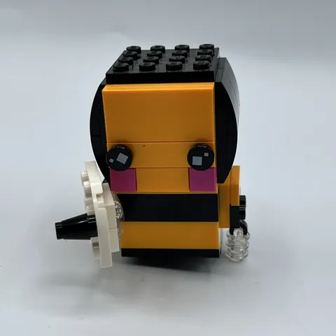 LEGO Brickheadz Valentine's Bee Used Missing Pieces Incomplete 40270 No Box