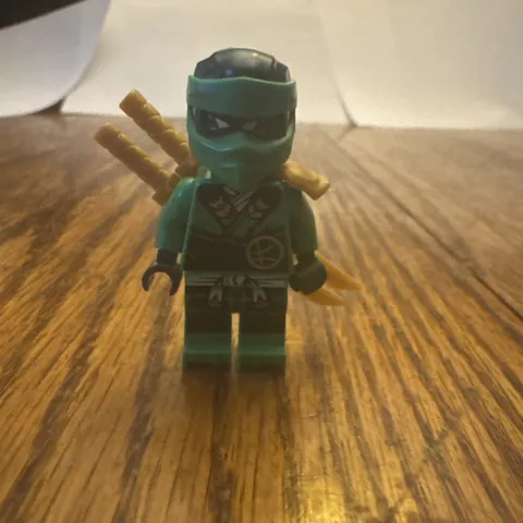 LEGO Ninjago Minifigure - Lloyd Dragon Rising Tunic /head wrap- NJO0929