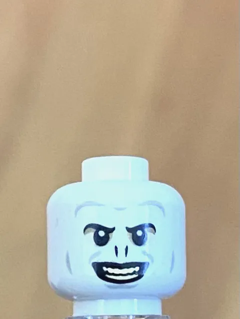 LEGO Harry Potter Lord Voldemort - White Head, Eyes and Teeth Pattern, Scary