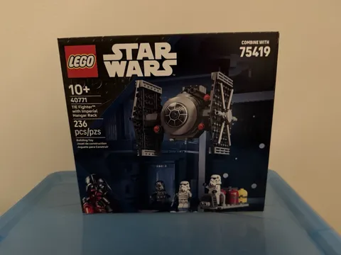 40771 Lego Star Wars TIE Fighter With Imperial Hanger Rack