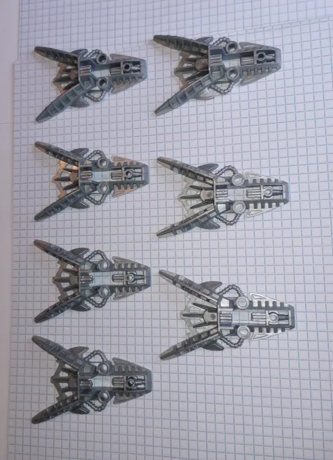 7 Bionicle Lego 53568 Pearl Light Gray Feet Foot Piraka Genuine Lego Vtg 7 piece