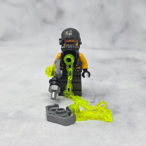 Lego AIM Agent Minifigure Marvel 76166