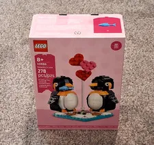 LEGO Holiday Penguins in Love 40886 Valentines Day GWP Limited Edition