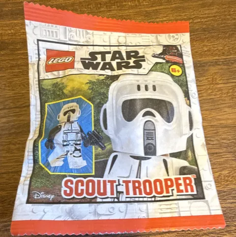 LEGO Star Wars Scout Trooper Minifigure Foil Pack Plastic Movies 6+ 2023