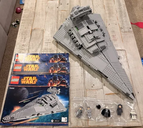 LEGO Star Wars 75055 Imperial Star Destroyer w/ Minifigures – Not Inventoried