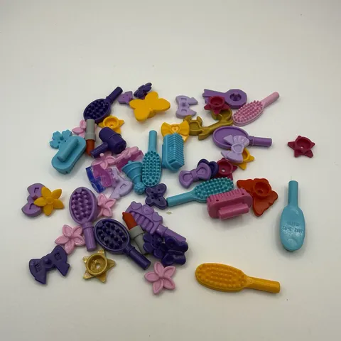 LEGO Lot of Assorted Friends Minifigure Accessories Bow Hat Stars Glasses 002