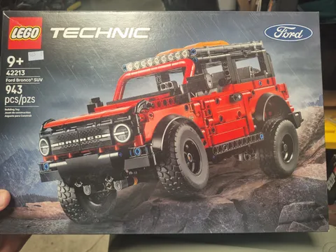 LEGO 42213 Technic Ford Bronco