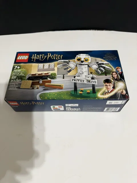 NEW LEGO Harry Potter: Hedwig at 4 Privet Drive (76425) Adult Owned