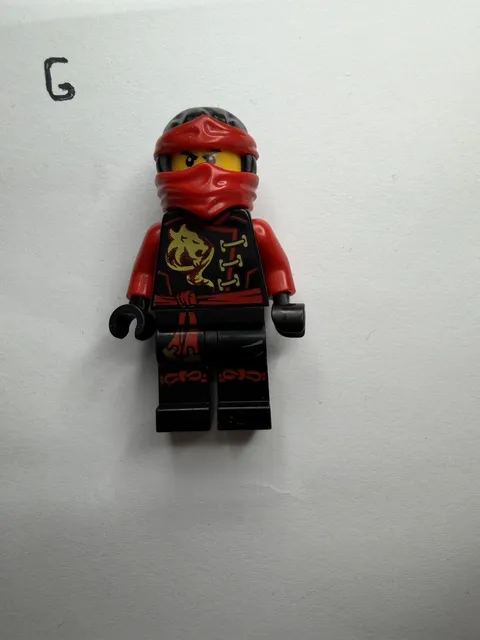 LEGO Ninjago Minifigure Kai Skybound w/ Throwing Stars (njo0198) 70600 30422