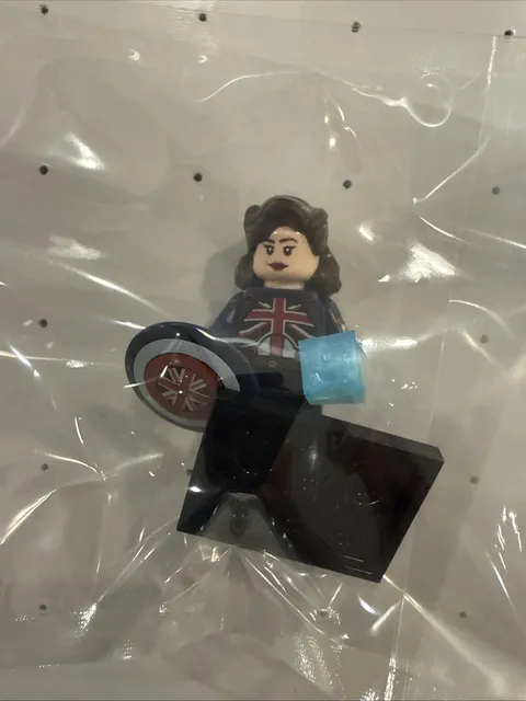 LEGO MINIFIGURES: Marvel Studios Captain Carter