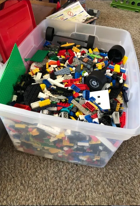 🔥 5lb Bulk Lot of Legos - Awesome Variety of Bricks and Pieces