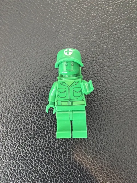 LEGO Toy Story Green Army Man Medic with Backpack toy002
